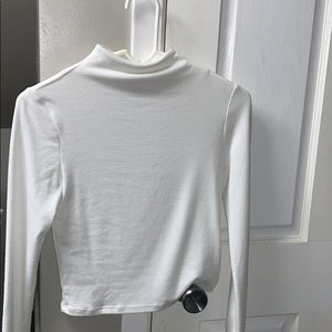 Turtle neck long sleeve top